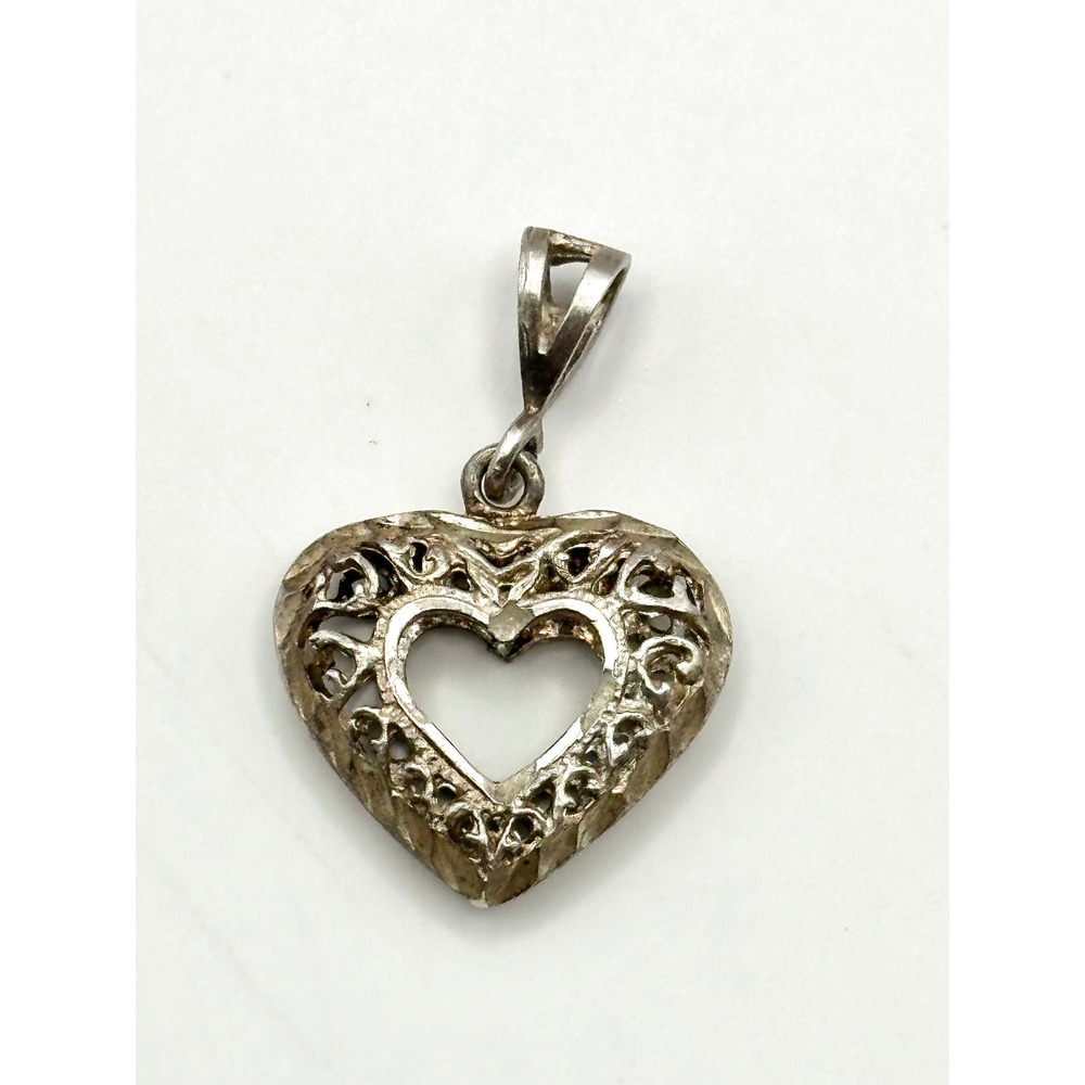 Vintage Filigree Heart Sterling Silver Pendant‎
